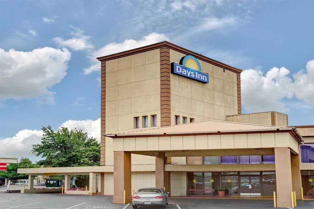 Clarion Pointe University/Expo Луисвил Екстериор снимка
